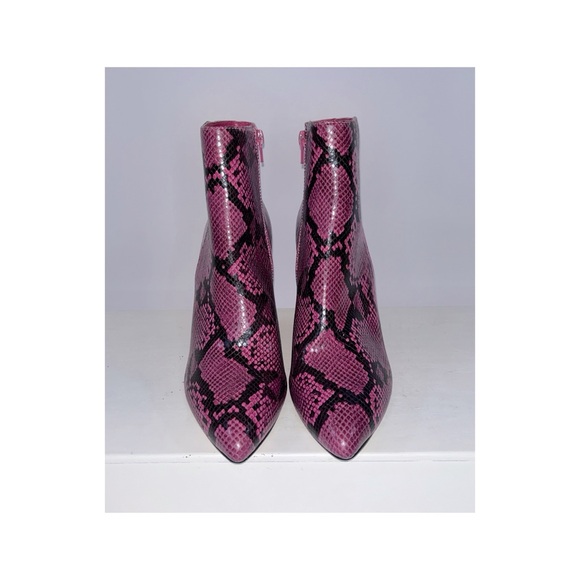 BCBG Briel Snake Print Ankle Boots (Size: 9) - Picture 5 of 9